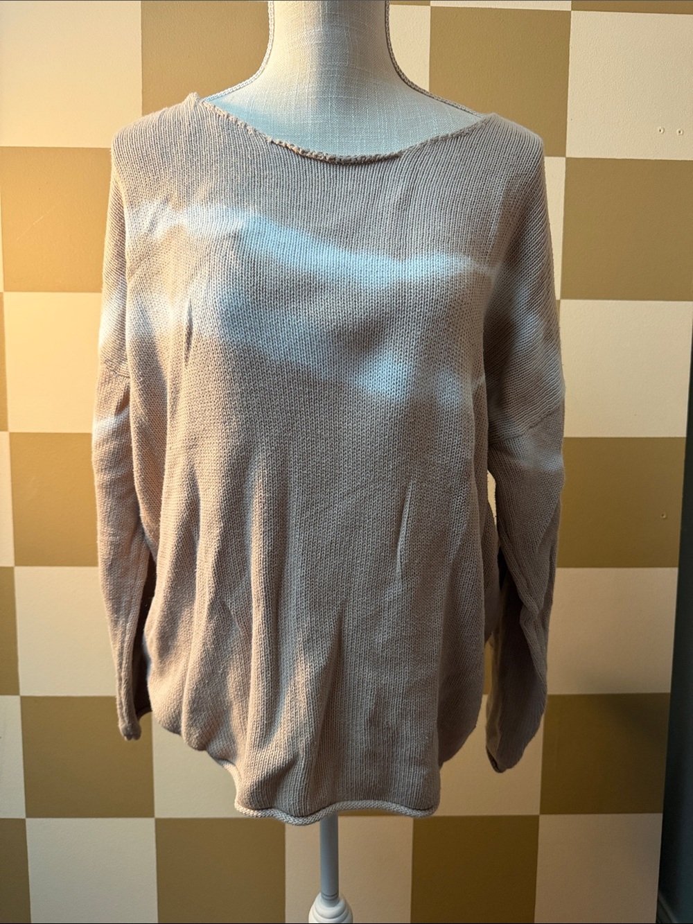 Everyday Scoop Neck Sweater in Taupe